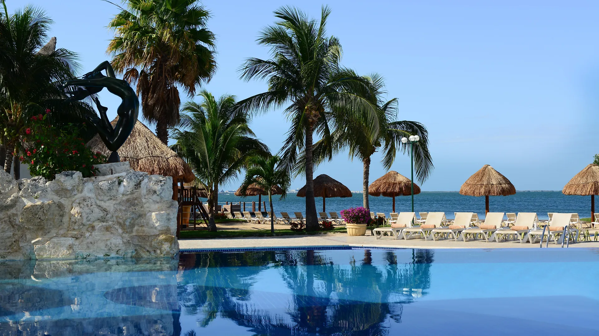 Sunset Marina & Yacht Club Hotel Cancun Mexico