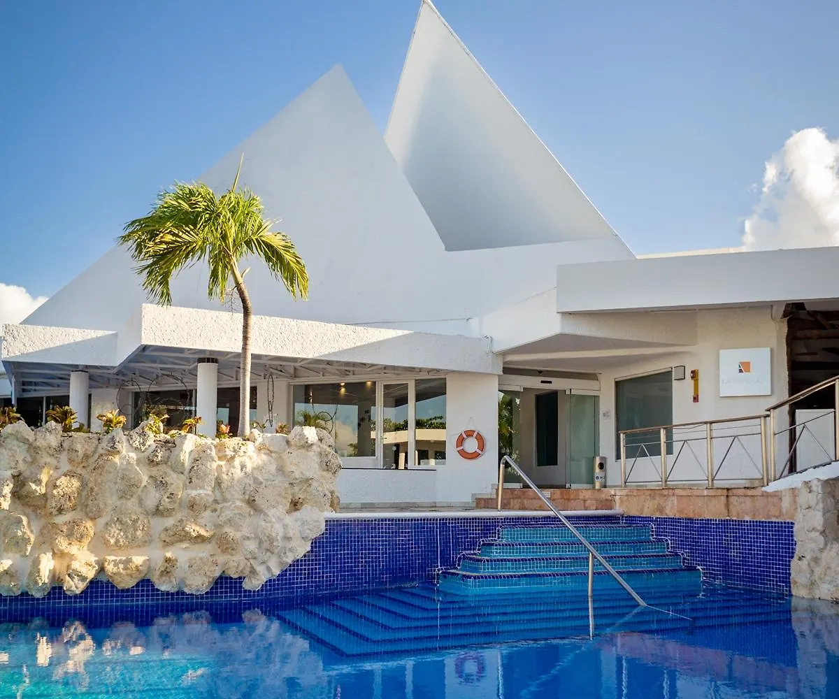 Sunset Marina & Yacht Club Hotel Cancun 4*,  Mexico