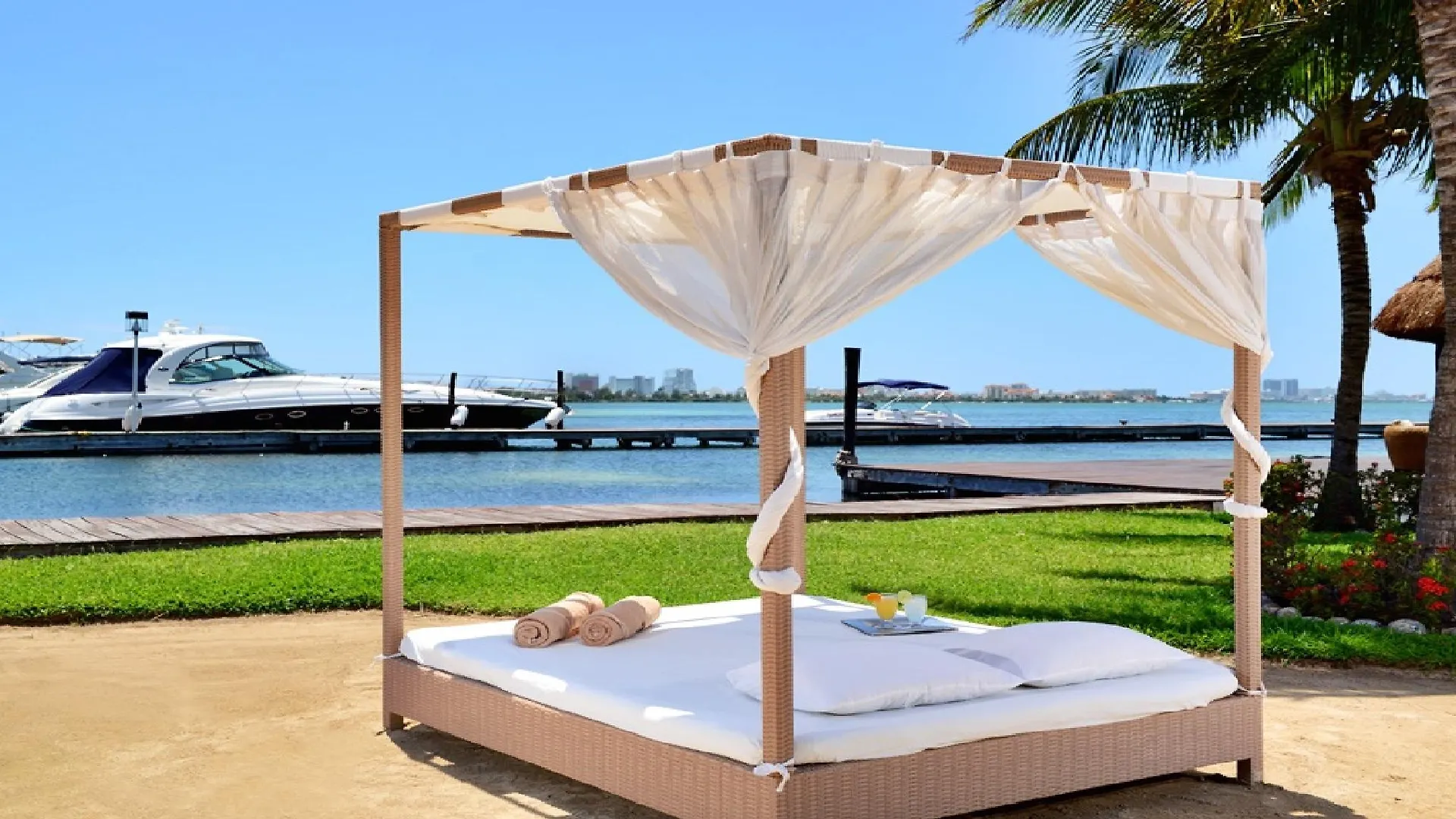 מלון קנקון Sunset Marina & Yacht Club אתר נופש