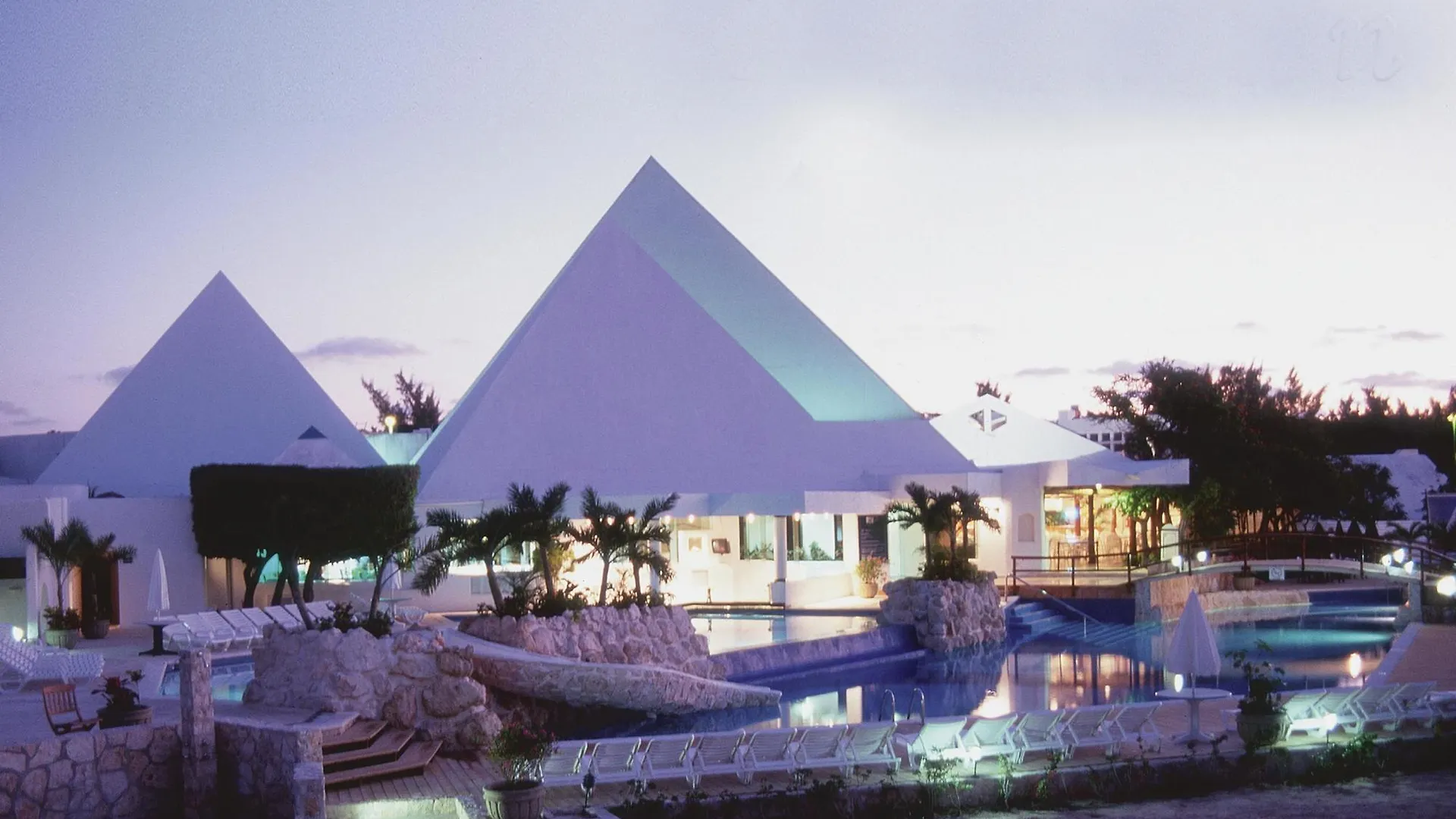 Sunset Marina & Yacht Club Hotel Cancun Resort
