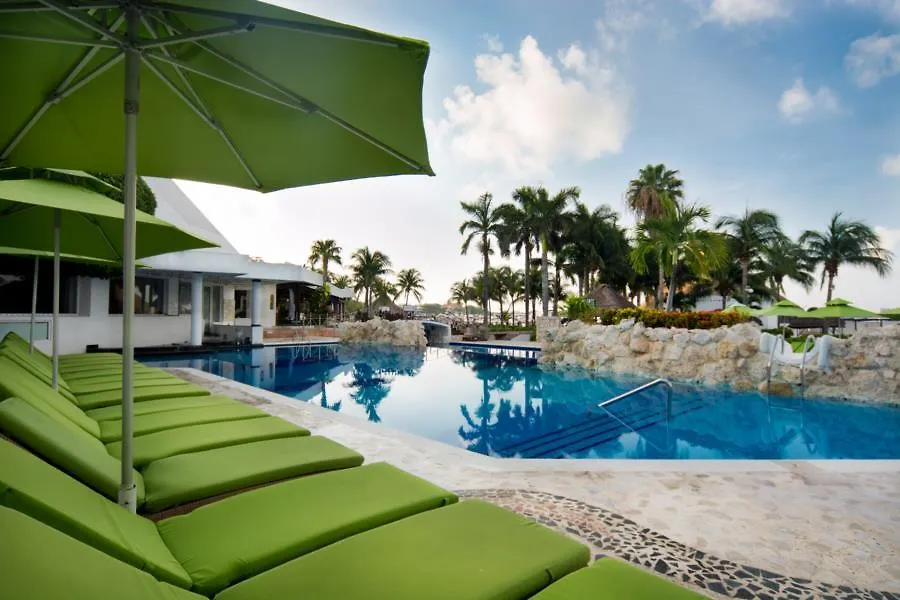 Sunset Marina & Yacht Club Hotel Cancun